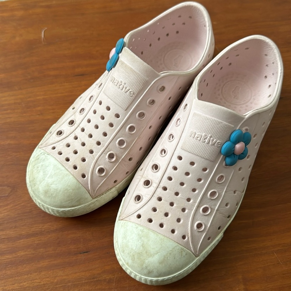 J1 Kids Native shoes